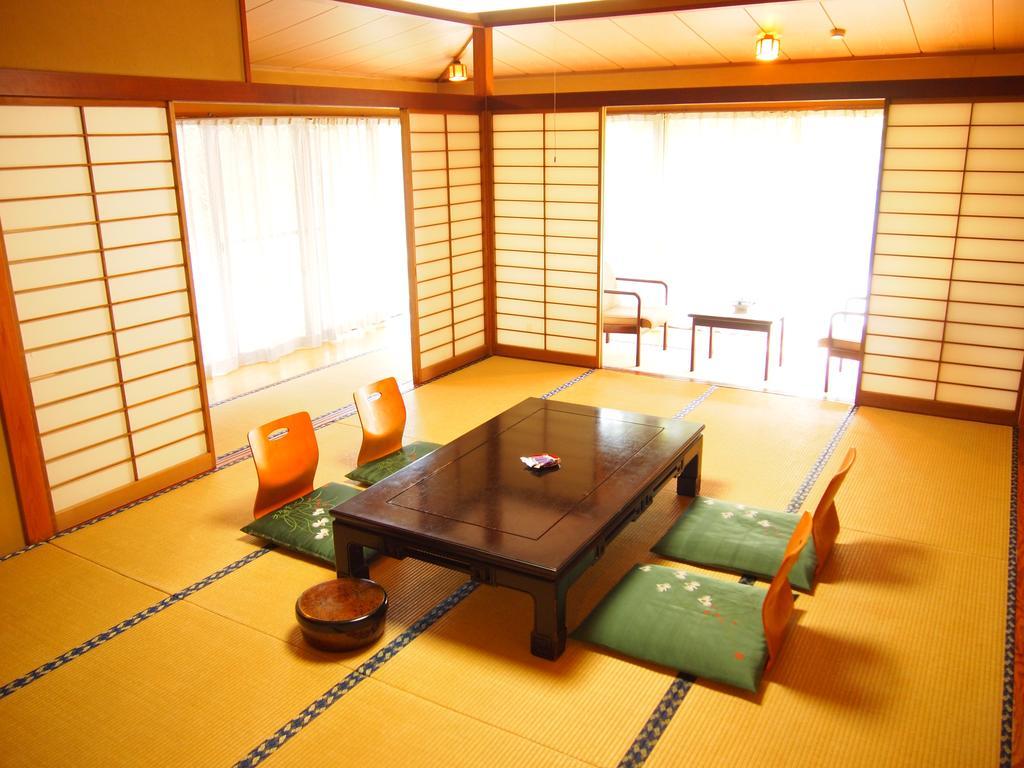 Hotel Ukai Fuefuki Camera foto
